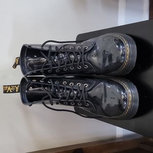 Size 41 Women's 9 Men's 8 black patent leather Dr Marten boots Martens